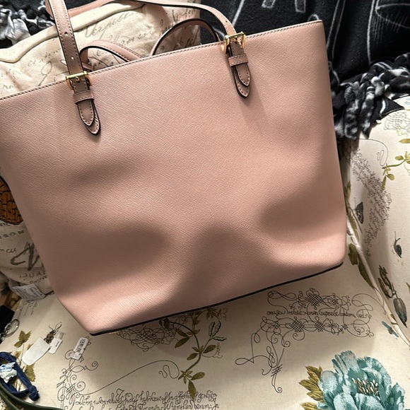 Michael Kors Tote - Picture 2 of 7